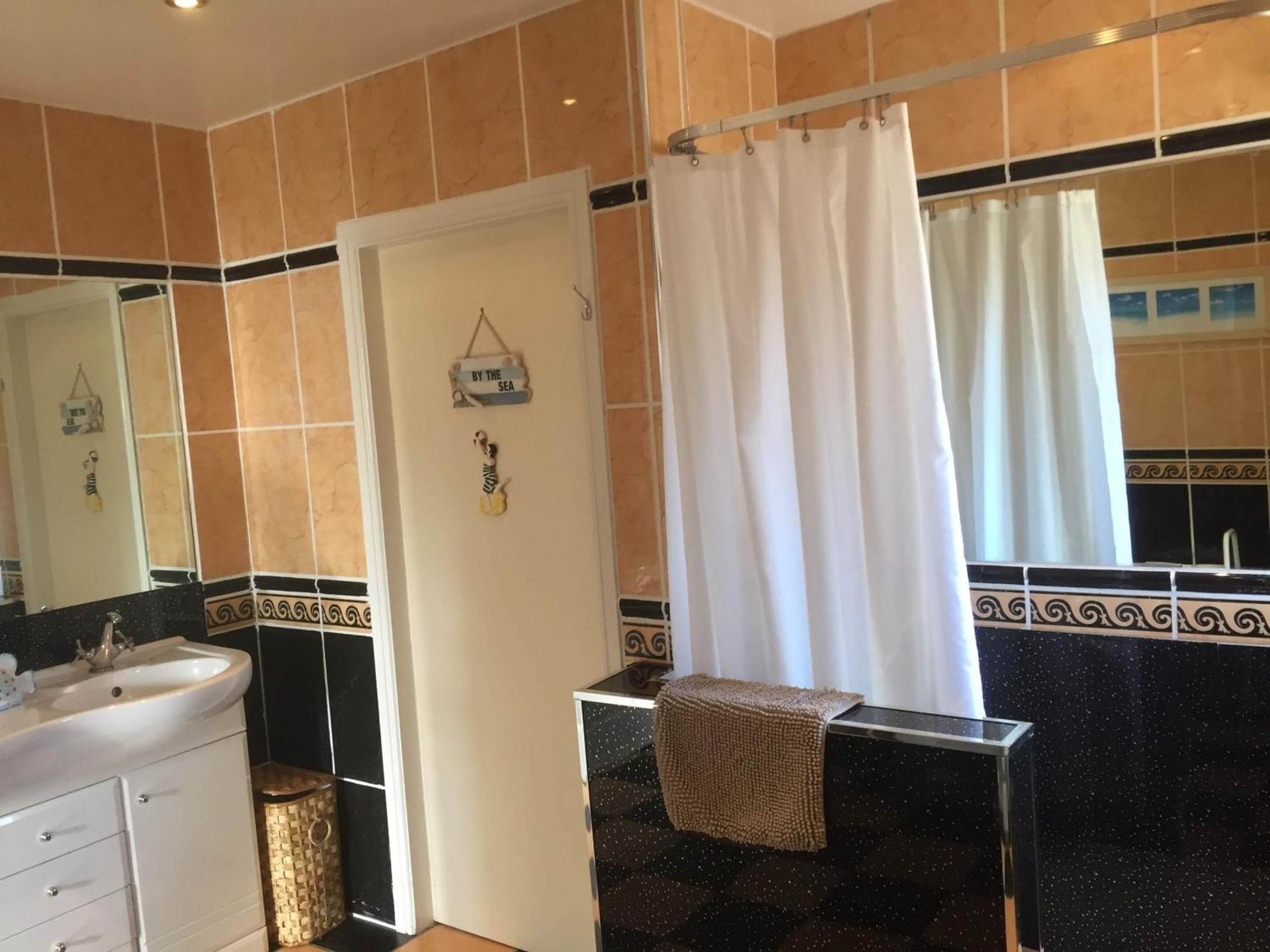 Hogwarts Bed And Continental Breakfast Villa Sheerness Cameră foto